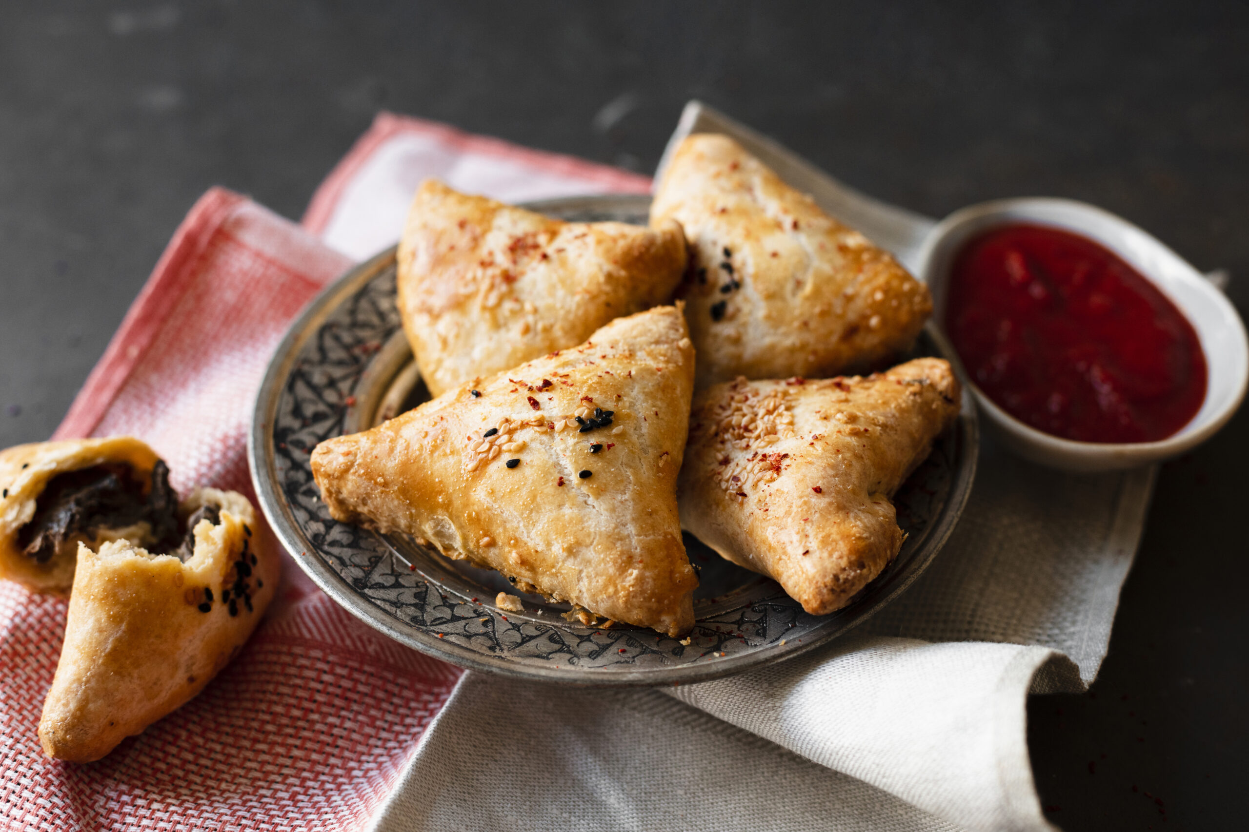 PUNJABI SAMOSA's - 2 Pc
